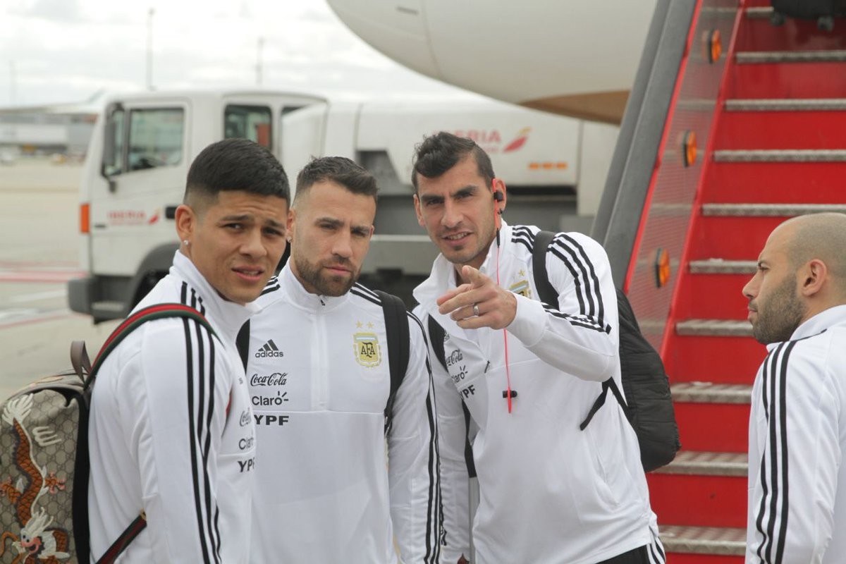 Argentina đến Madrid chuẩn bị đối đầu Tây Ban Nha - Bóng Đá