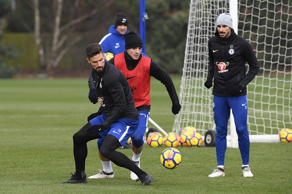Chelsea tập  - Bóng Đá