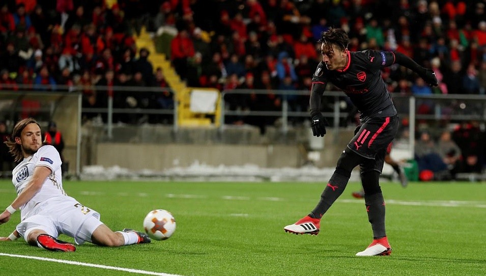 Ảnh sau trận Arsenal - Bóng Đá
