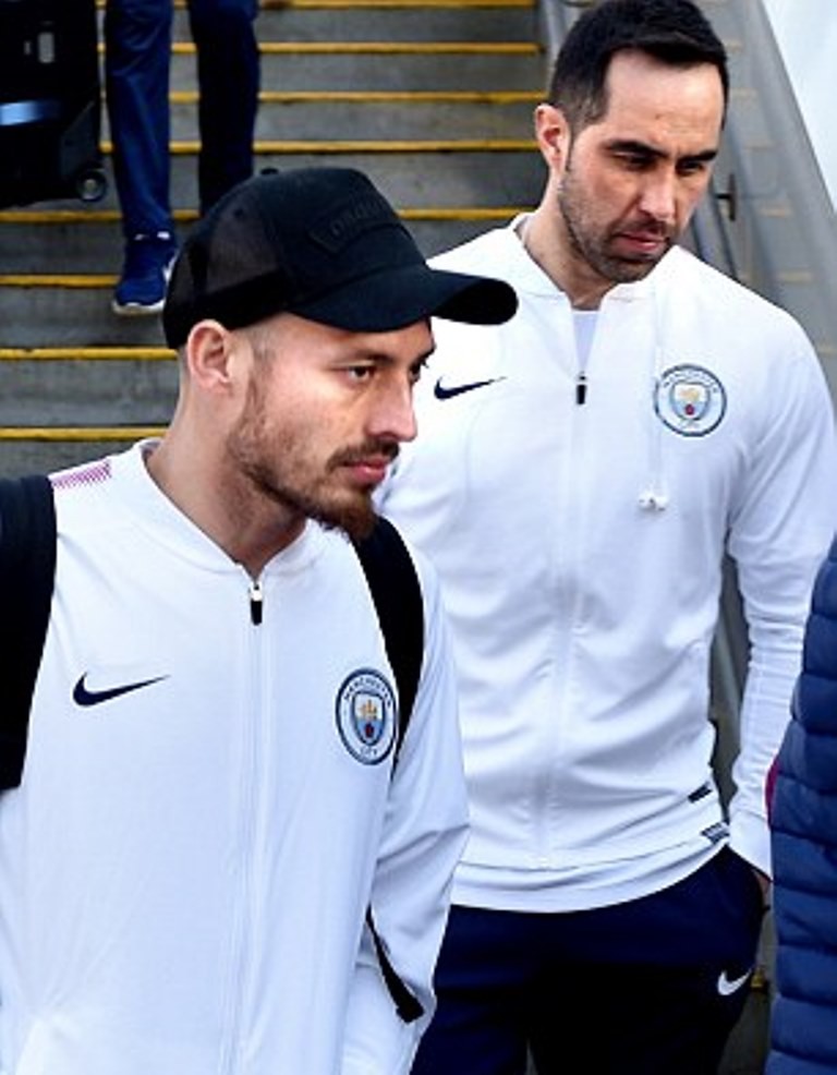 Dàn sao Man City như tài tử ở London - Bóng Đá