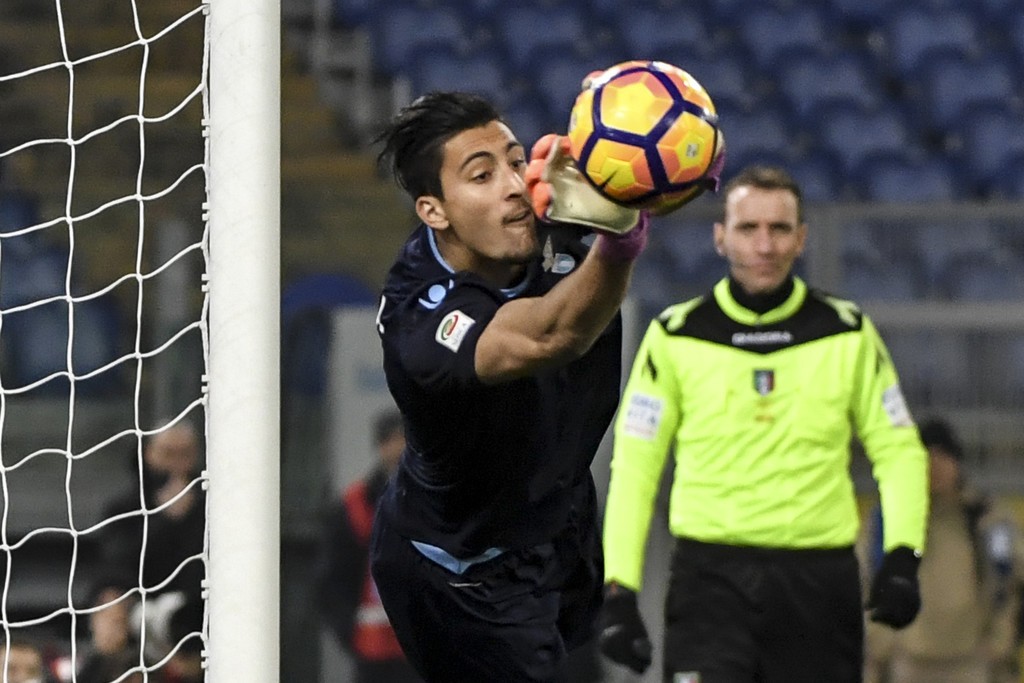 Valverde yêu cầu Luis Suarez cháy hết mình bất chấp thẻ phạt - Bóng Đá