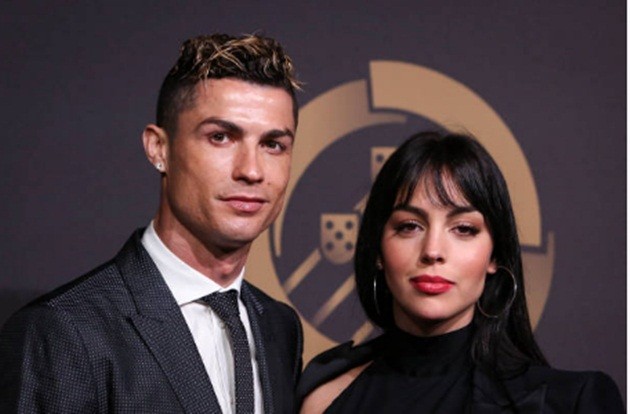 Cristiano Ronaldo hỏi ý Scolari, muốn kết thúc sự nghiệp ở Trung Quốc - Bóng Đá