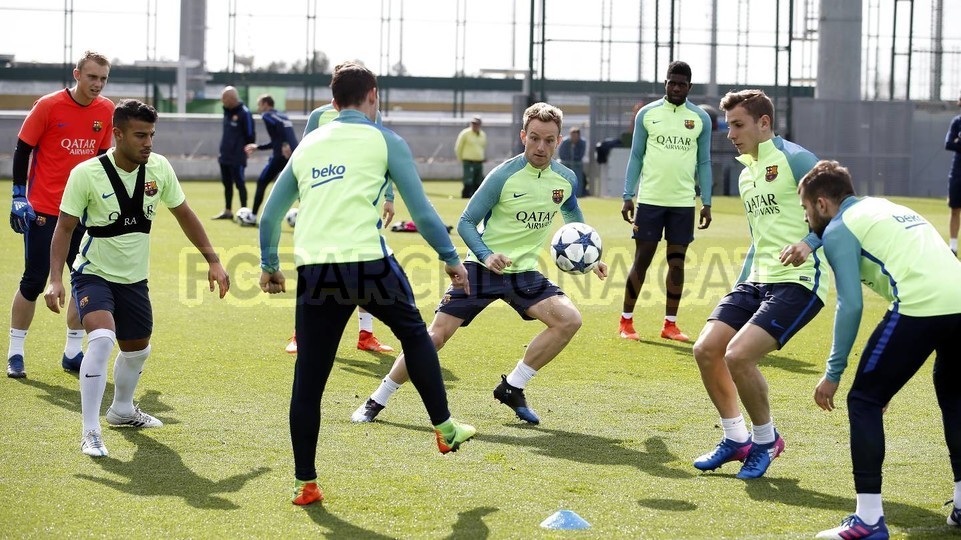 buổi tập của barca - Bóng Đá