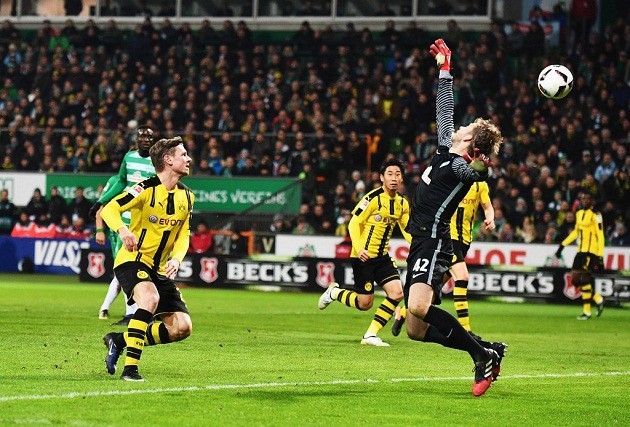 Chùm ảnh: Dortmund nhọc nhằn đả bại Werder Bremen - Bóng Đá
