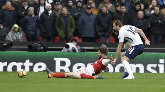 Pochettino dạy cho Pháo thủ bài học về 
