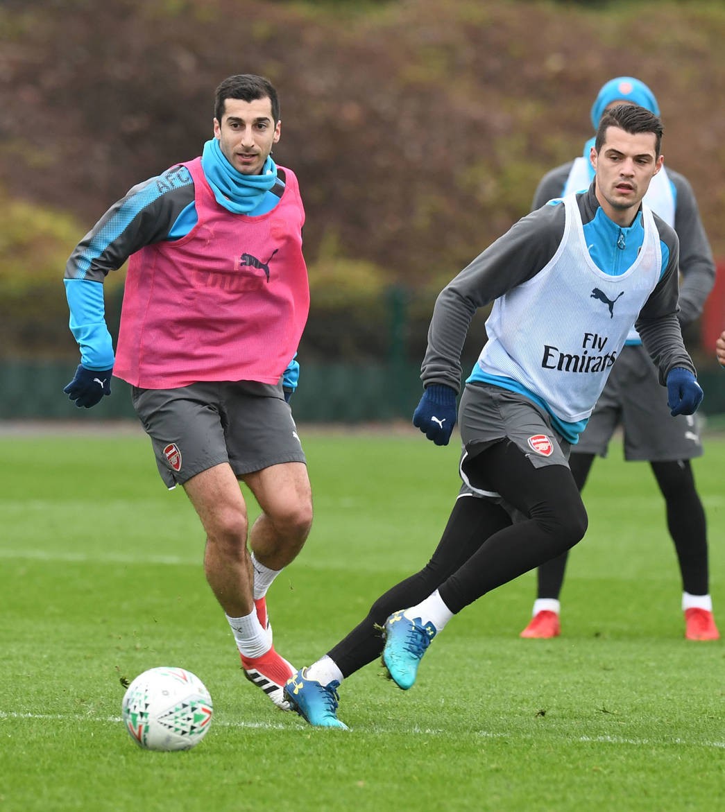 Henrikh Mkhitaryan mặc áo số 7, tập buổi đầu cùng Arsenal - Bóng Đá