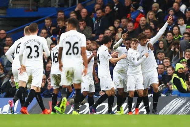 Chelsea hút chết nếu không được Cahill giải cứu - Bóng Đá