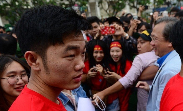 Người hâm mộ TP.HCM háo hức chờ giao lưu tuyển U23 Việt Nam - Bóng Đá
