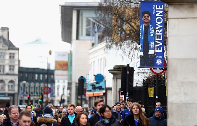 Chelsea tới sân  - Bóng Đá