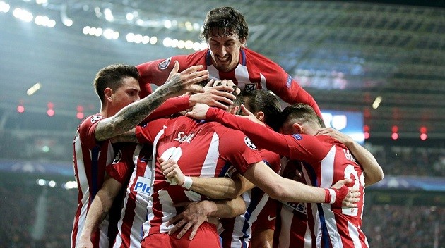 Chùm ảnh: Atletico bắn phá tan tành sân Bay Arena - Bóng Đá