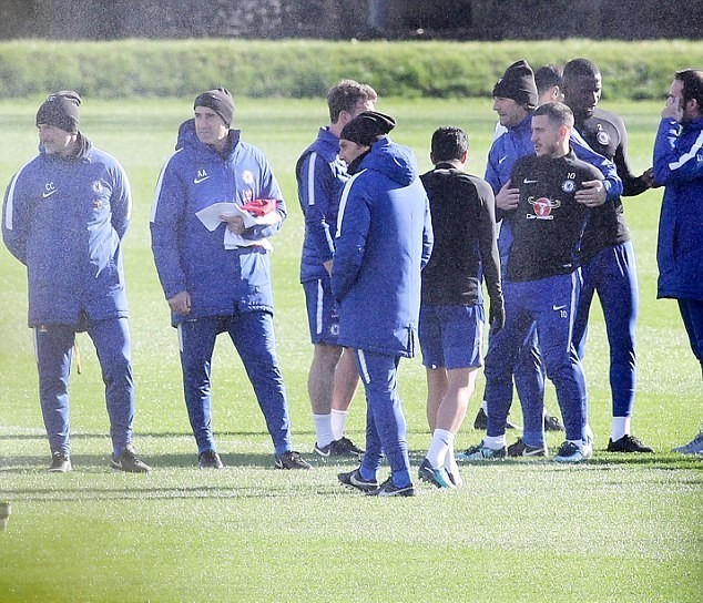 Gạt nỗi buồn Barca, Chelsea lao vào tập luyện vì danh hiệu FA Cup - Bóng Đá