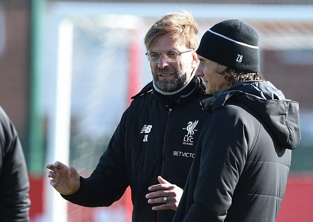 Ném tuyết thư giãn, Liverpool sẵn sàng đả bại Man Utd - Bóng Đá