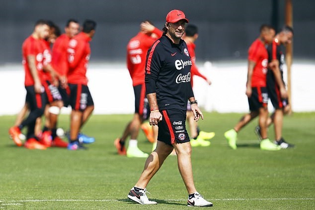 sanchez tập luyện cùng chile - Bóng Đá