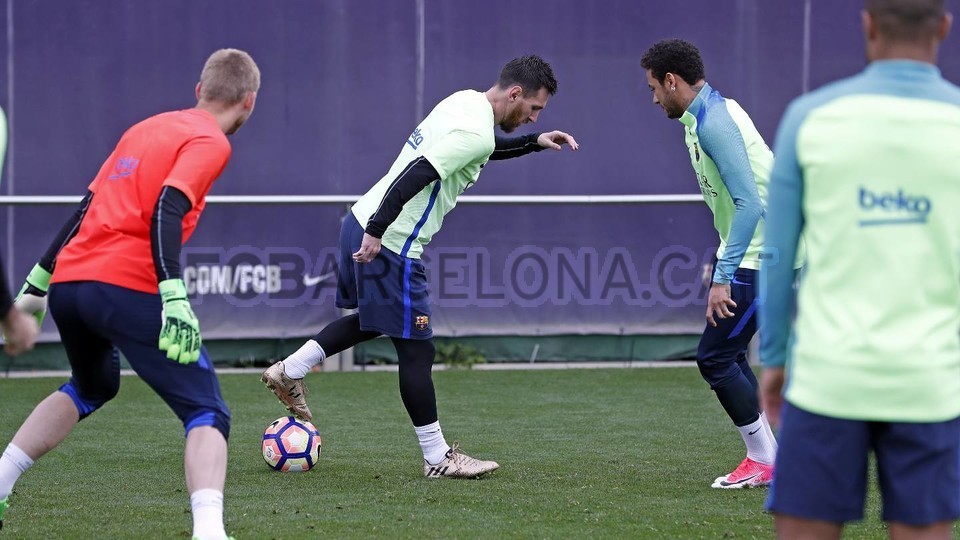 barca tập luyện - Bóng Đá