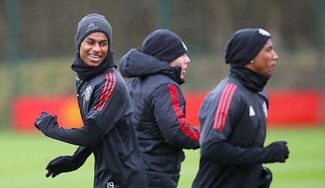 Man Utd vẫn cười tươi dù Pogba vắng bóng trong buổi tập  - Bóng Đá