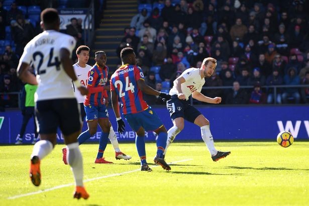 Hài hước chuyện Serge Aurier đệm bóng hụt ở cự li... 2 mét - Bóng Đá