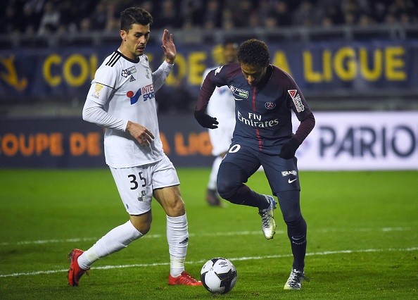 Mở tỉ số trên chấm 11m, Neymar đưa PSG vào bán kết - Bóng Đá