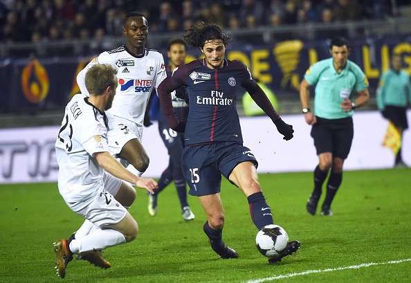 Mở tỉ số trên chấm 11m, Neymar đưa PSG vào bán kết - Bóng Đá