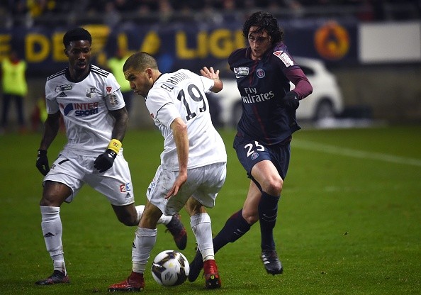 Mở tỉ số trên chấm 11m, Neymar đưa PSG vào bán kết - Bóng Đá
