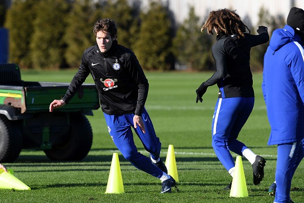 Tập luyện tích cực, tân binh Chelsea sẵn sàng ra mắt - Bóng Đá