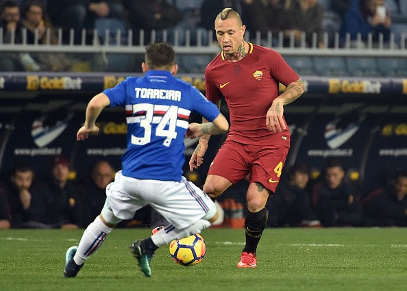 Ngày chia tay gần kề, Dzeko vẫn mang niềm vui đến cho Roma - Bóng Đá
