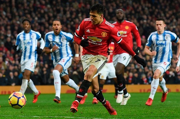 TRỰC TIẾP Man United 2-0 Huddersfield: Sanchez nổ súng (Hiệp 2) - Bóng Đá