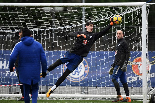 Conte trầm tư, lo sợ West Brom 'đá' ghế - Bóng Đá