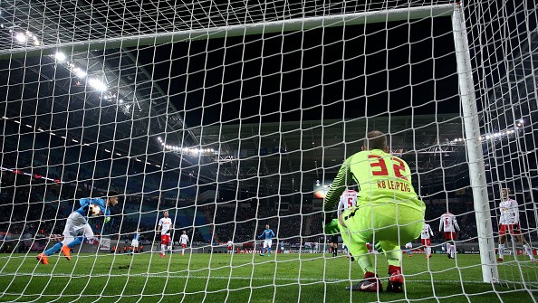 Thắng thuyết phục Leipzig, Napoli vẫn tức tưởi rời cuộc chơi - Bóng Đá
