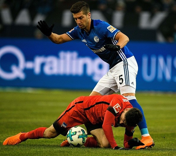 'Juventus' giúp Schalke chiếm ngôi Dortmund - Bóng Đá