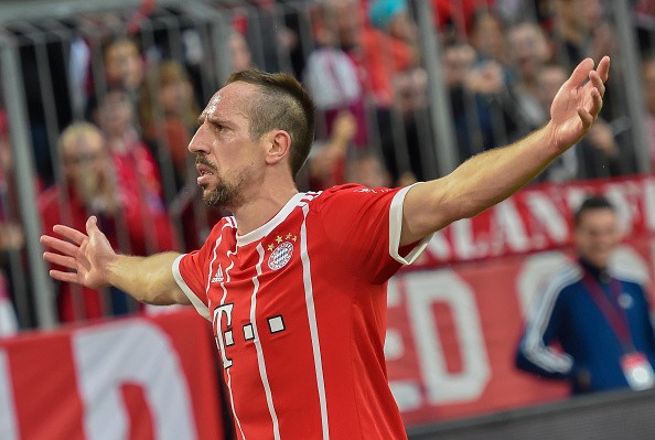 Robbery bay cùng Lewy, Bayern vùi dập Hamburg không thương tiếc - Bóng Đá