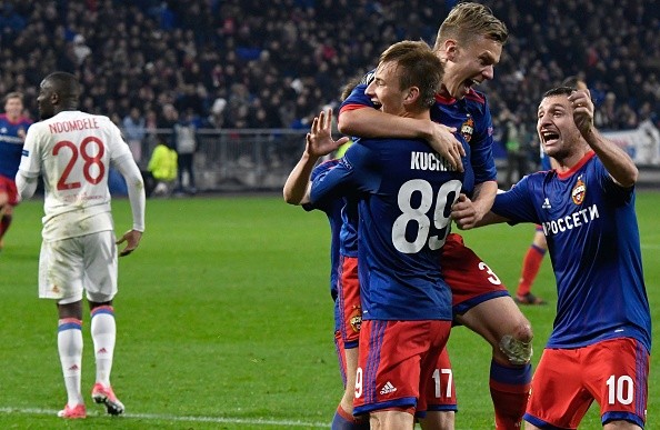 Thua sốc trên sân nhà, Lyon ngậm ngùi chia tay Europa League - Bóng Đá