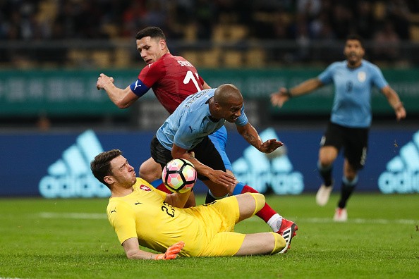 Siêu phẩm 'ngã bàn đèn', Cavani hẹn Bale tại chung kết - Bóng Đá