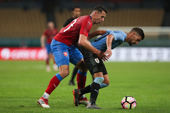 Siêu phẩm 'ngã bàn đèn', Cavani hẹn Bale tại chung kết - Bóng Đá