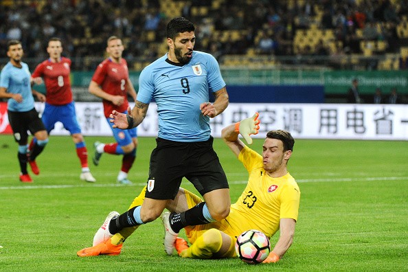 Siêu phẩm 'ngã bàn đèn', Cavani hẹn Bale tại chung kết - Bóng Đá