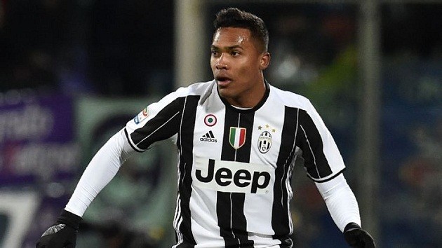 NÓNG: Chelsea quay lại thương vụ Alex Sandro - Bóng Đá