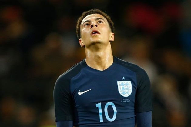 Chính thức: Dele Alli bị UEFA trừng phạt - Bóng Đá