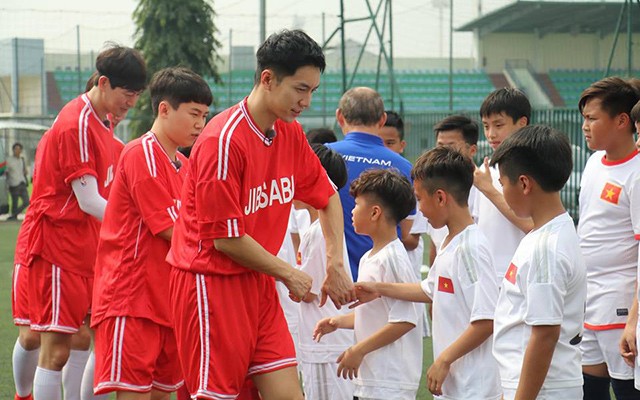  - Bóng Đá