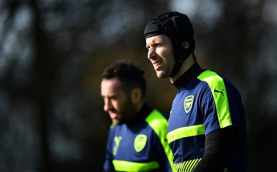 Ảnh tập luyện Arsenal - Bóng Đá