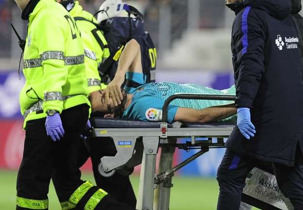 Busquets chấn thương nặng, đồng đội chưa hết sốc - Bóng Đá
