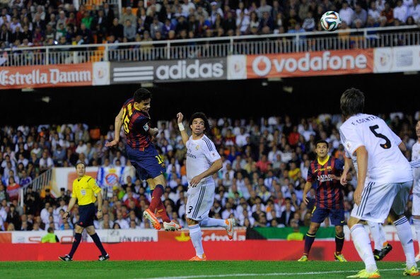 Marc Bartra và Iker Casillas 'khẩu chiến' trên MXH - Bóng Đá