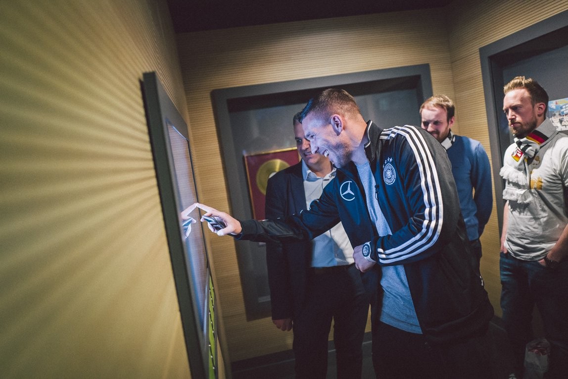 ảnh: Podolski - Bóng Đá