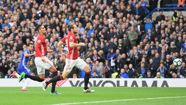 Chelsea đá đểu Man Utd không thương tiếc - Bóng Đá