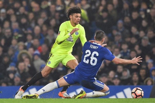 5 điểm nhấn trận Chelsea – Peterborough: Pedro ‘gánh’ cả hàng thủ Chelsea - Bóng Đá