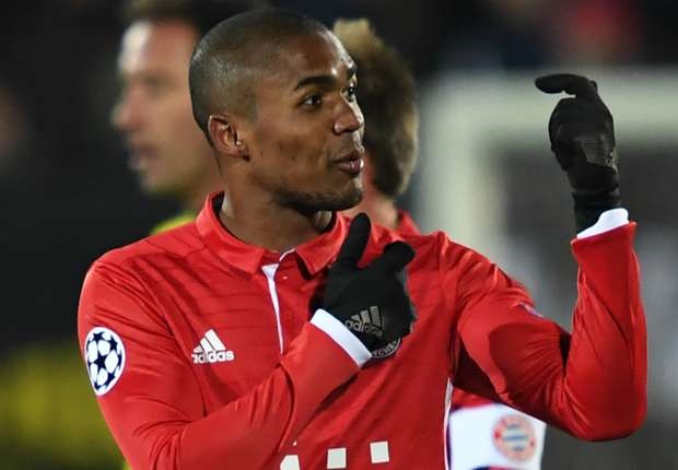 Douglas Costa sẽ sớm 