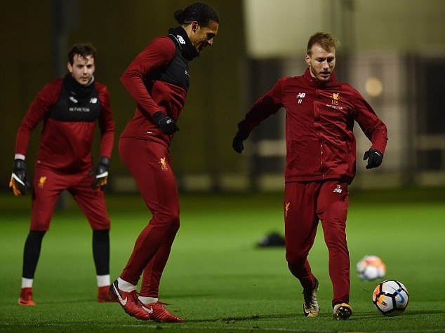 Liverpool tập có Van Dijk - Bóng Đá