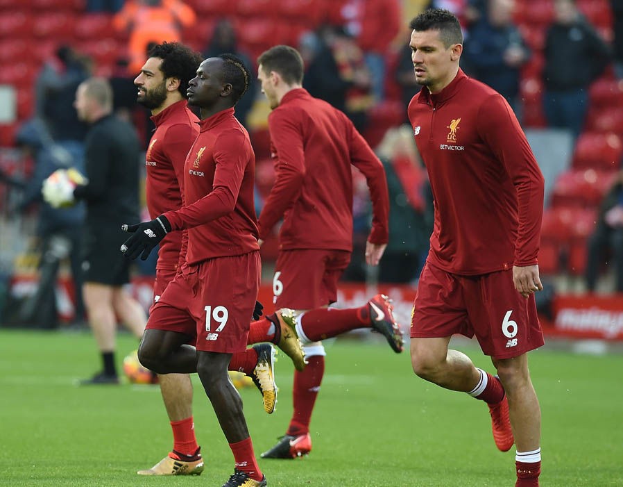 Van Dijk tươi rói nhìn đồng đội hạ nhục Man City lần đầu tiên - Bóng Đá