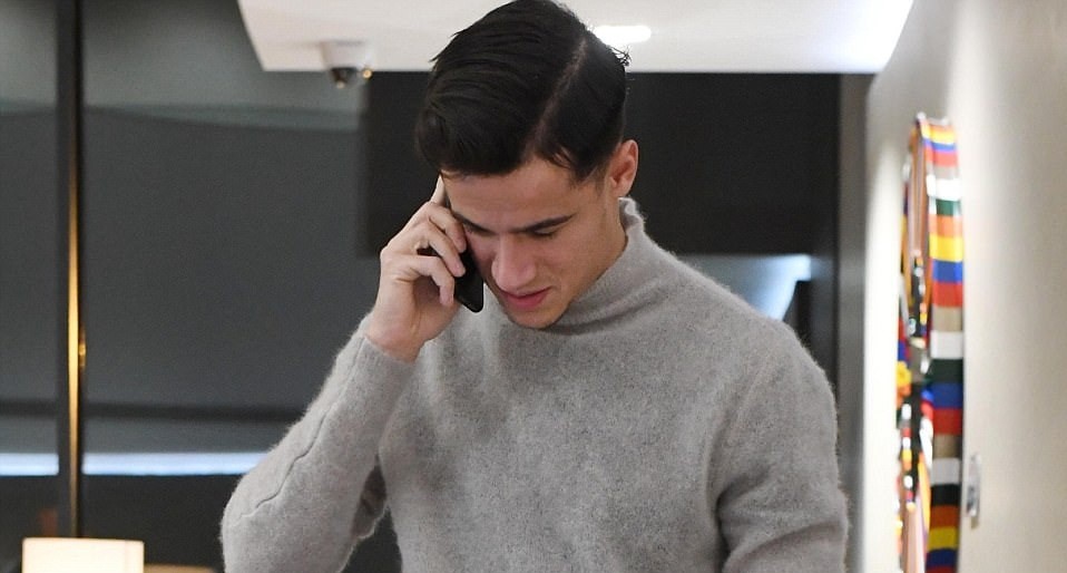 Hành trình Coutinho sang Barca qua ảnh - Bóng Đá