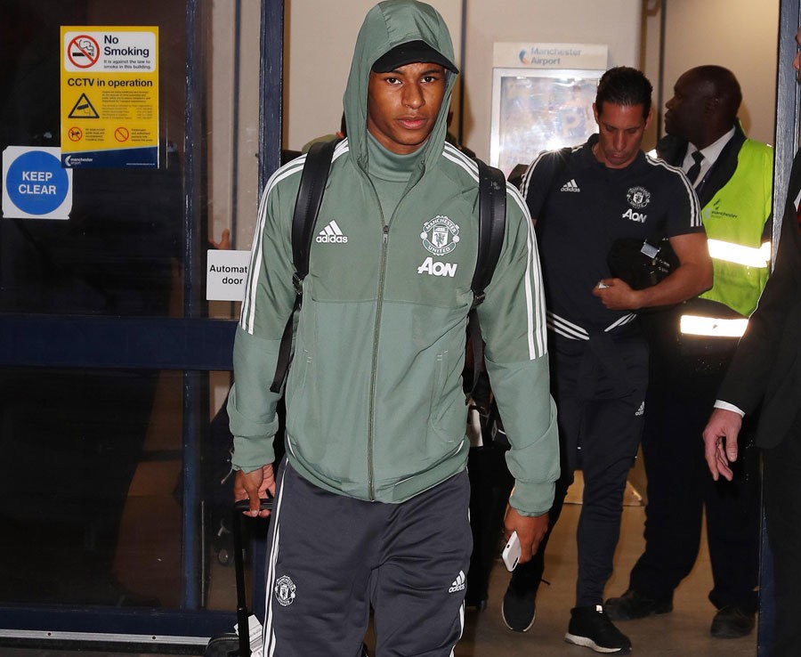 Dàn sao Man Utd trở về từ Dubai, sẵn sàng hạ Stoke City - Bóng Đá