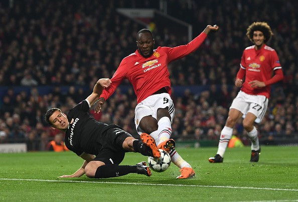 Lukaku lên án đồng đội và thừa nhận MU xứng đáng bị loại - Bóng Đá