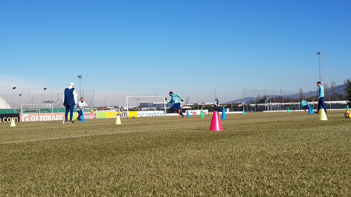 Juventus tập luyện - Bóng Đá